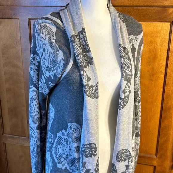 Neiman Marcus Gray Lace Waterfall Open Front Duster Sweater Cardigan Sz XL - Picture 4 of 13